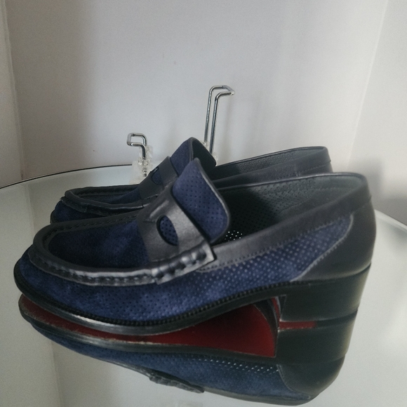 Christian Louboutin Navy Blue Suede Loafers.100% AuthenticSize 36.5. - Picture 4 of 12